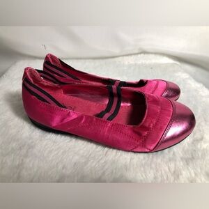 Girls Pink Shoes. Size 2.